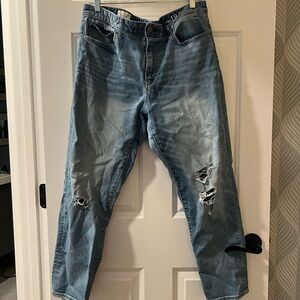 GAP Men's Relaxed Distressed Denim Jeans